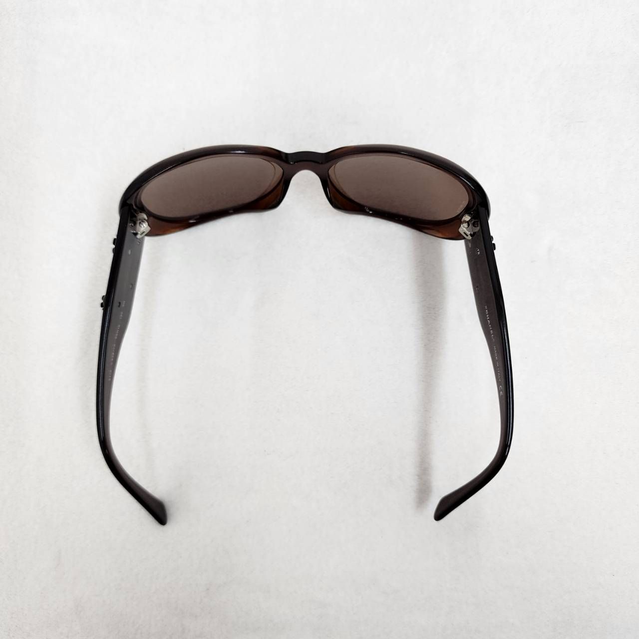 CHANEL シャネル サングラス 5113 箱付き 楽天市場】シャネル サングラス カメリア 黒/白 5113-A c.501/87