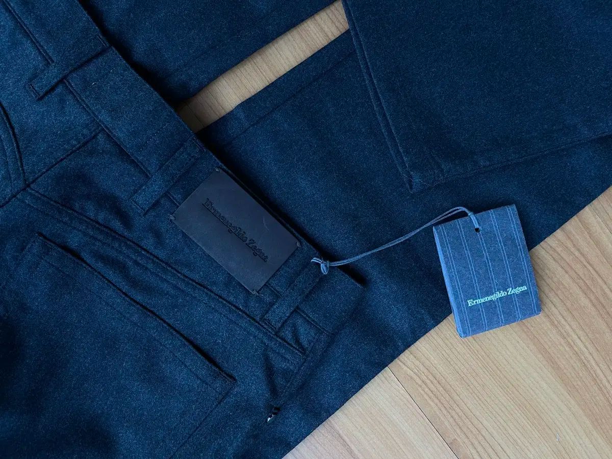 Ermenegildo Zegna グレー ウールスラックス 50 ZEGNA(ゼニア) ウール