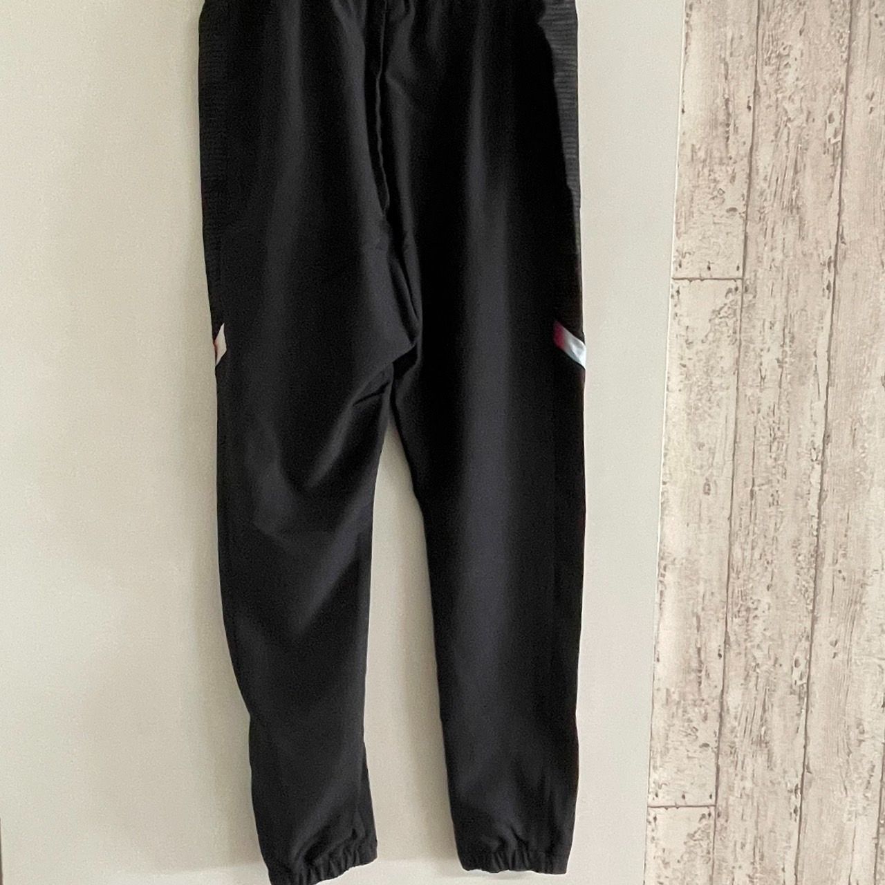 ユニセックス トラックスーツ