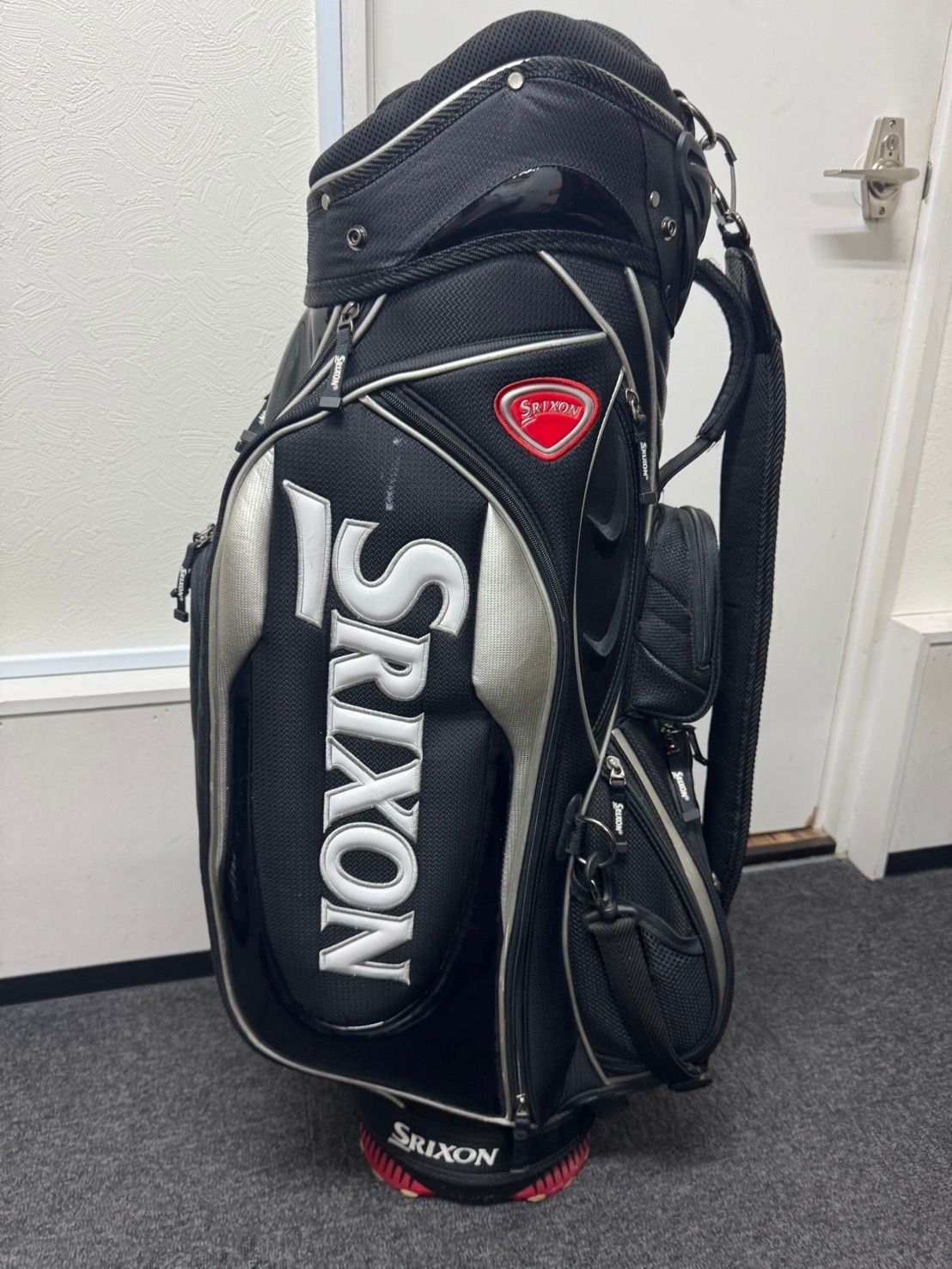 SRIXONスリクソン　ゴルフトートバッグ　ブラック　新品 SRIXON ダンロップ スリクソン 2段トートバッグ GGF-B6011 2024