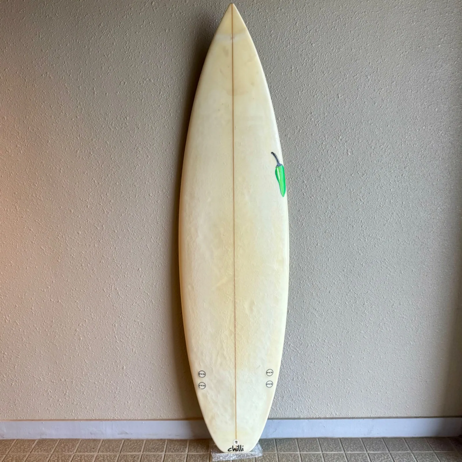 格安訳ありジャンク品★最新モデル★チリサーフボード【BLACK　VULTURE5.11】★超軽量浮力大　パドル激速★32L 2025年最新チリ サーフボードの人気アイテム - メルカリ