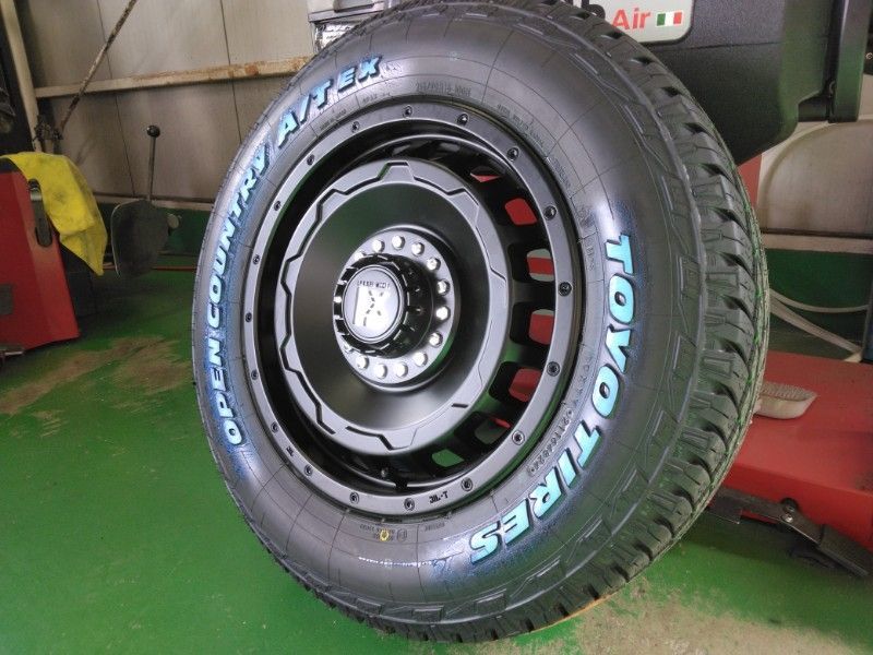 TOYO