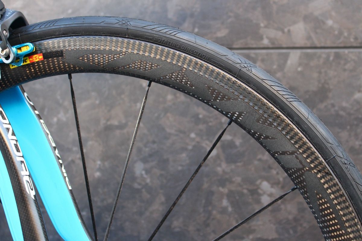 R8050 Di2