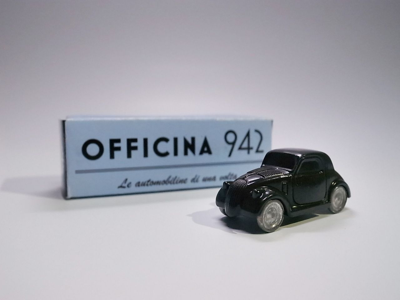 レア！　CORGI コーギ　ミニクーパー　No.204 ミニカー　青 CORGI コーギー 1/42 B.M.C. ミニ カントリーマン サーフボード