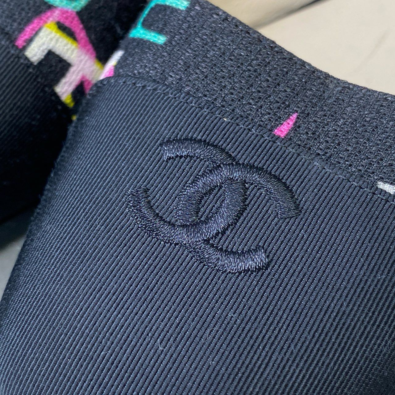 ブラック パンプス