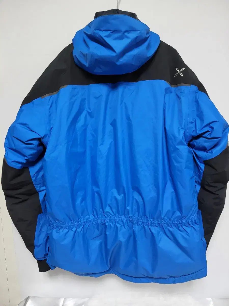 モンチュラ GORE TEX ダウンジャケット Lサイズ