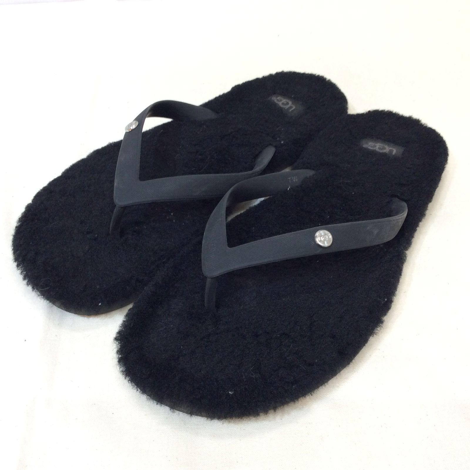 UGG アグ ムートンビーチサンダル 7W 24cm ブラック - メルカリ