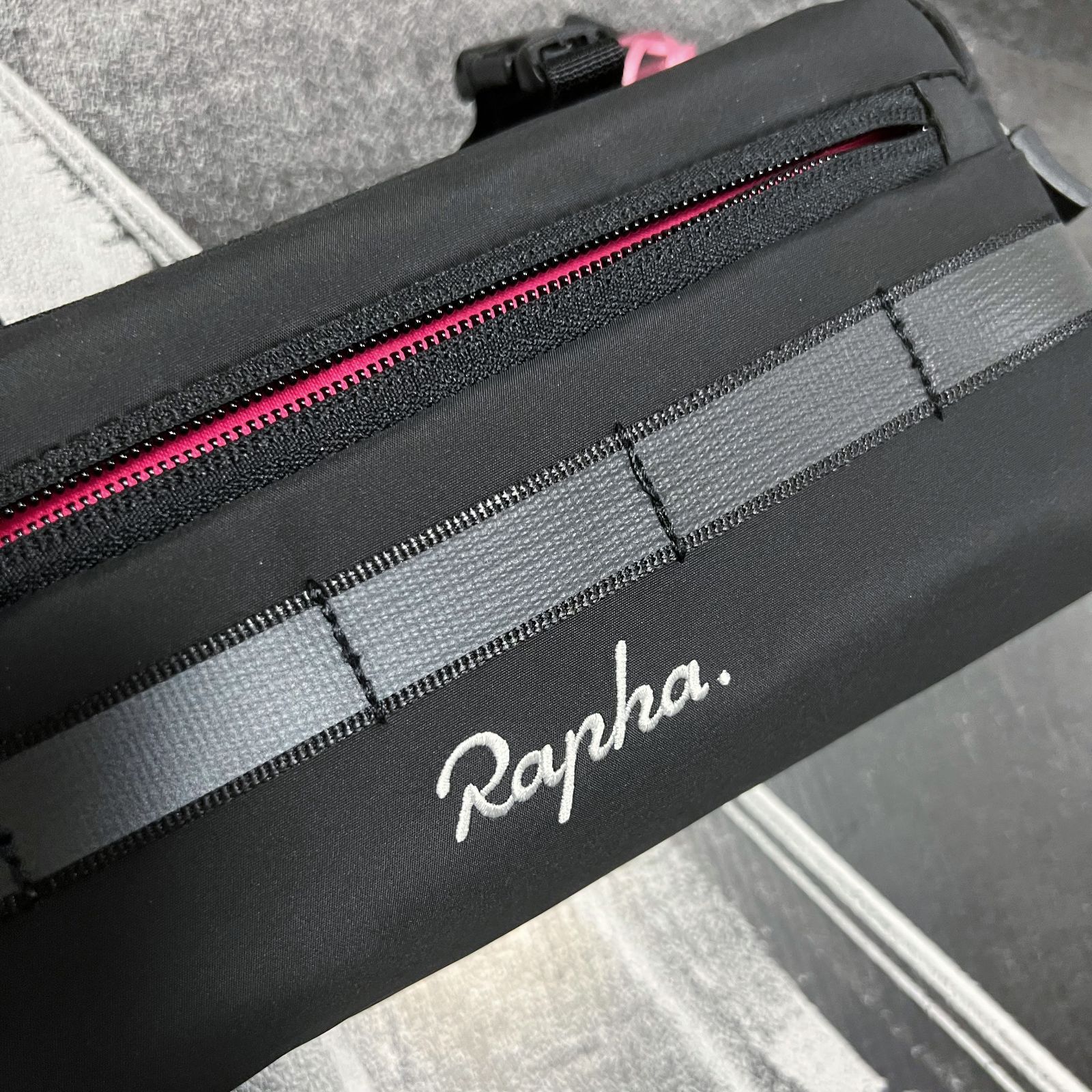 Rapha ラファ] Bar Bag バーバッグ ブラック フロントバッグ ハンドル