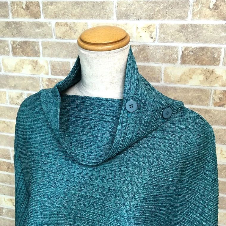 トップス グリーン