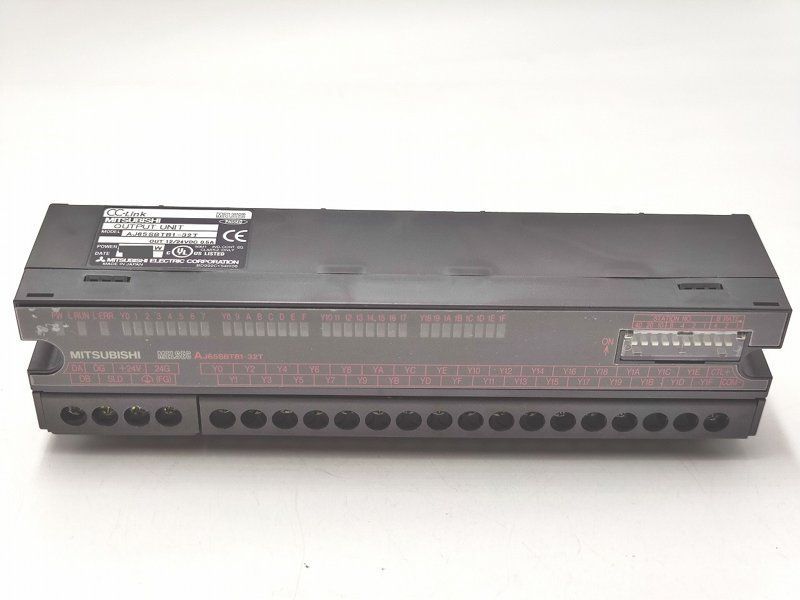 新品 三菱 シーケンサ AJ65SBTC1-32T1 シーケンサー-