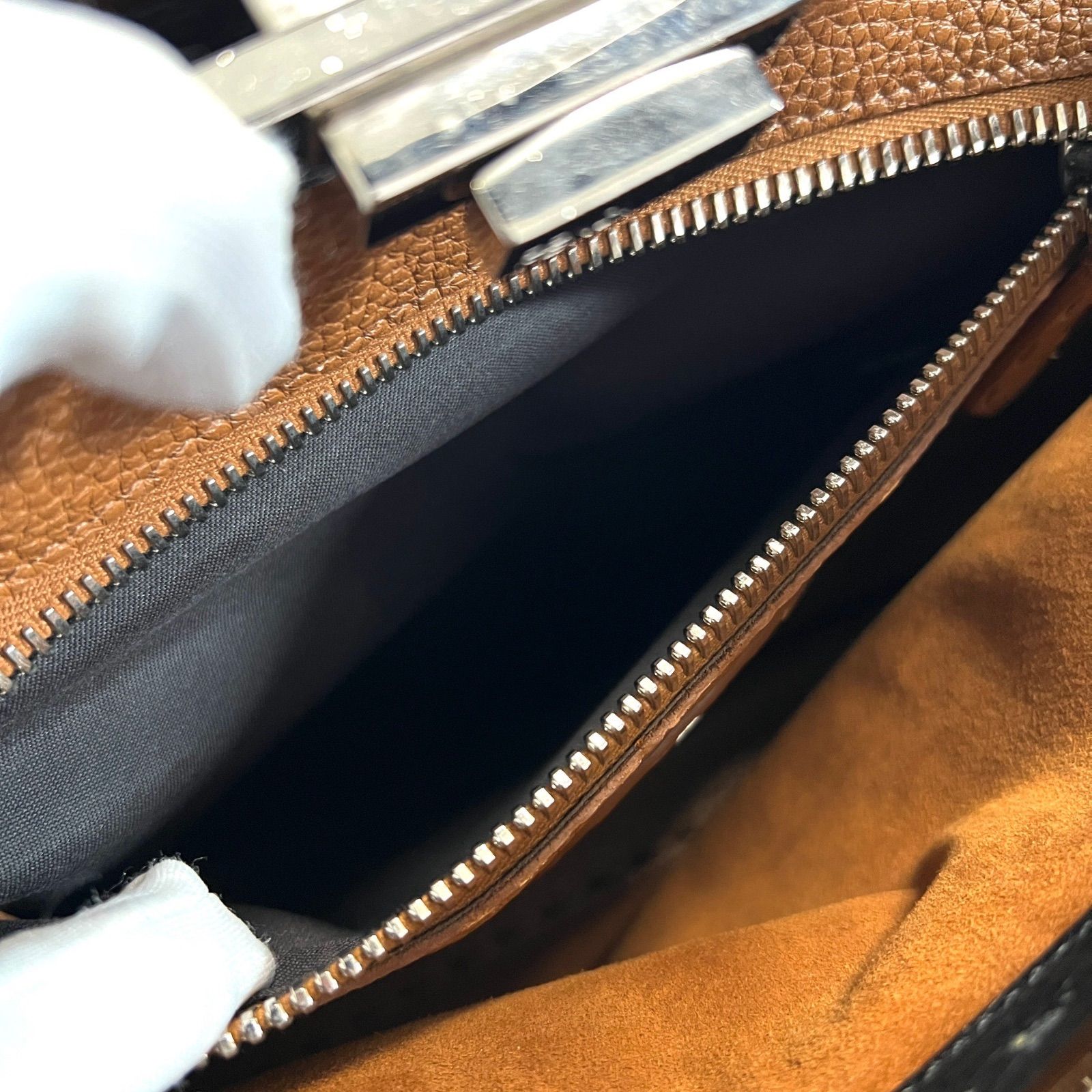 FENDI フェンディ ハンドバッグ ピーカブー セレリア レザー