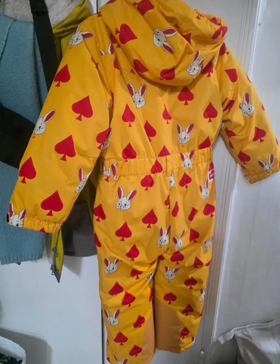 イェロー うさぎ スペード パータン ユア YOOA 防寒 宇宙服