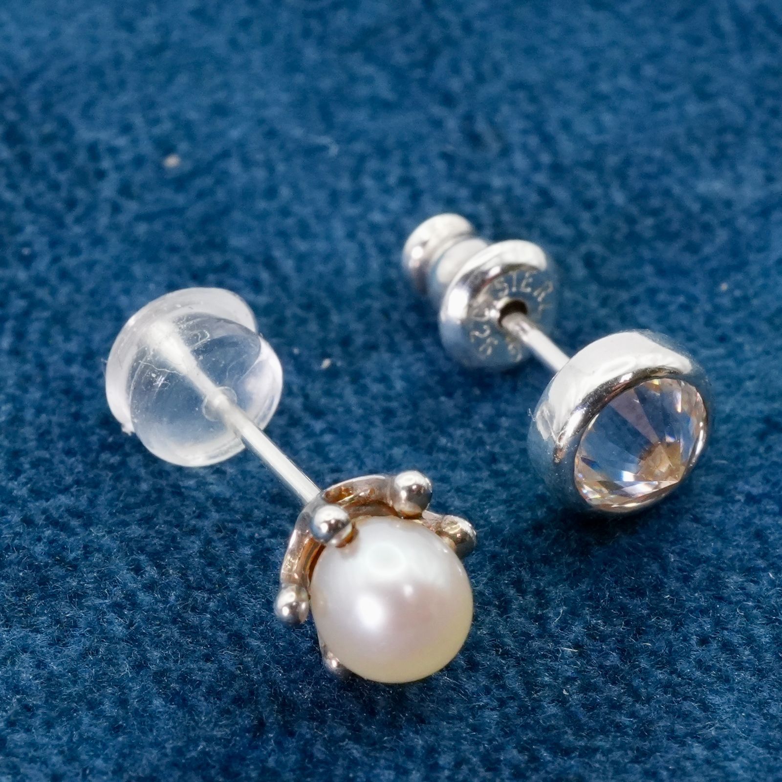 e.m.シルバーパールフープピアス*イーエム片耳用 e.m.シルバーパールフープピアス*イーエム片耳用 - メルカリ