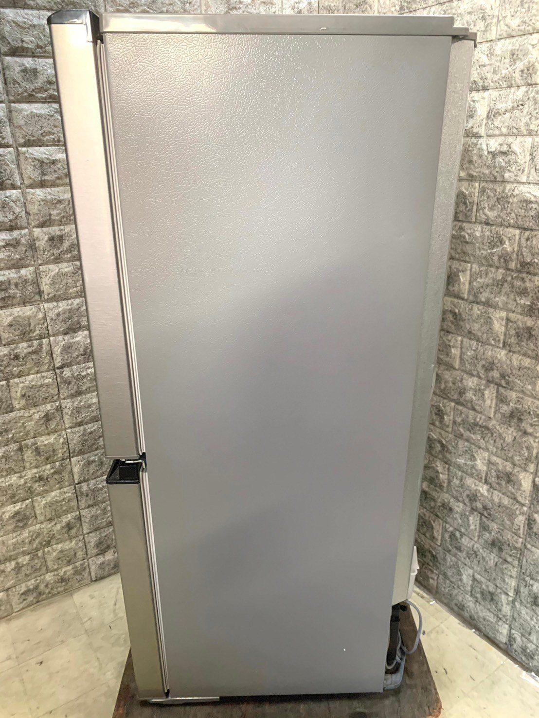 大阪送料無料☆3か月保証☆冷蔵庫☆AQUA☆2020年☆126☆AQR-J13J  