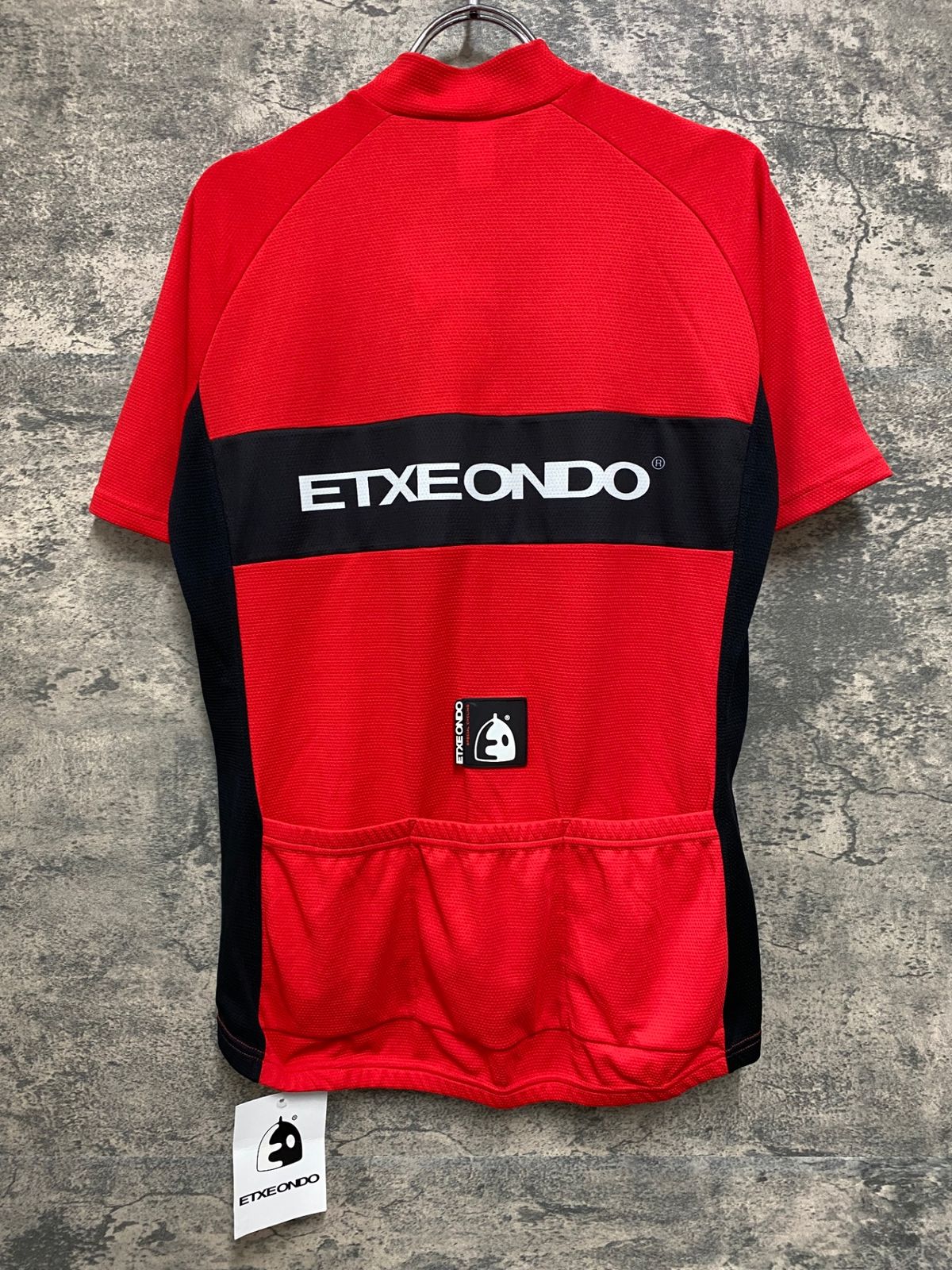 ETXEONDO サイクルジャージ 最高 赤/黒 半袖 ETXEONDO（エチェオンド