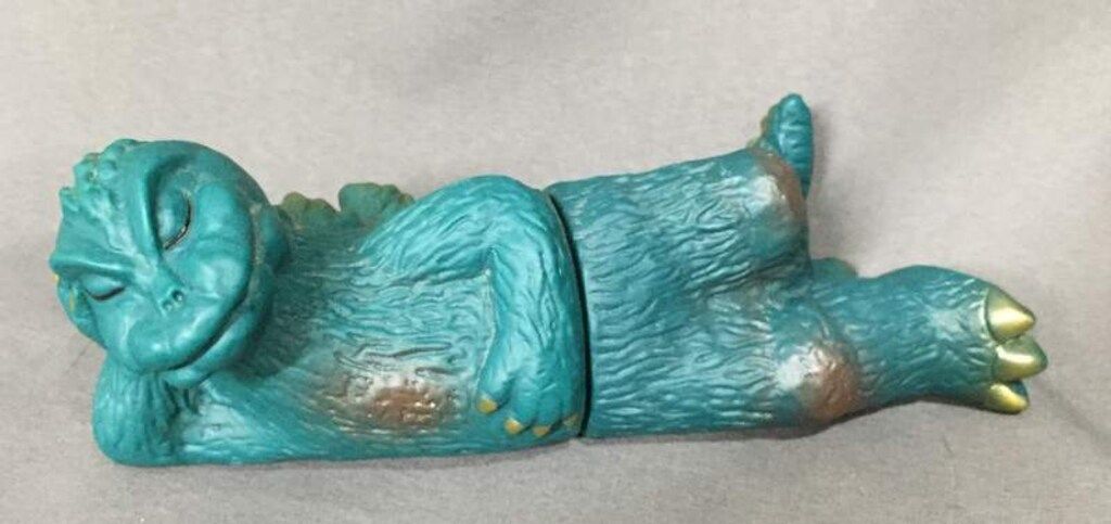 マーミット ソフビライフのかっこいい怪獣軍団 おひるねゴジラ 緑成型|茶|金