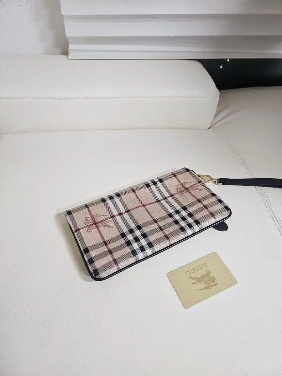 バーバリー チェック クラッチバッグ