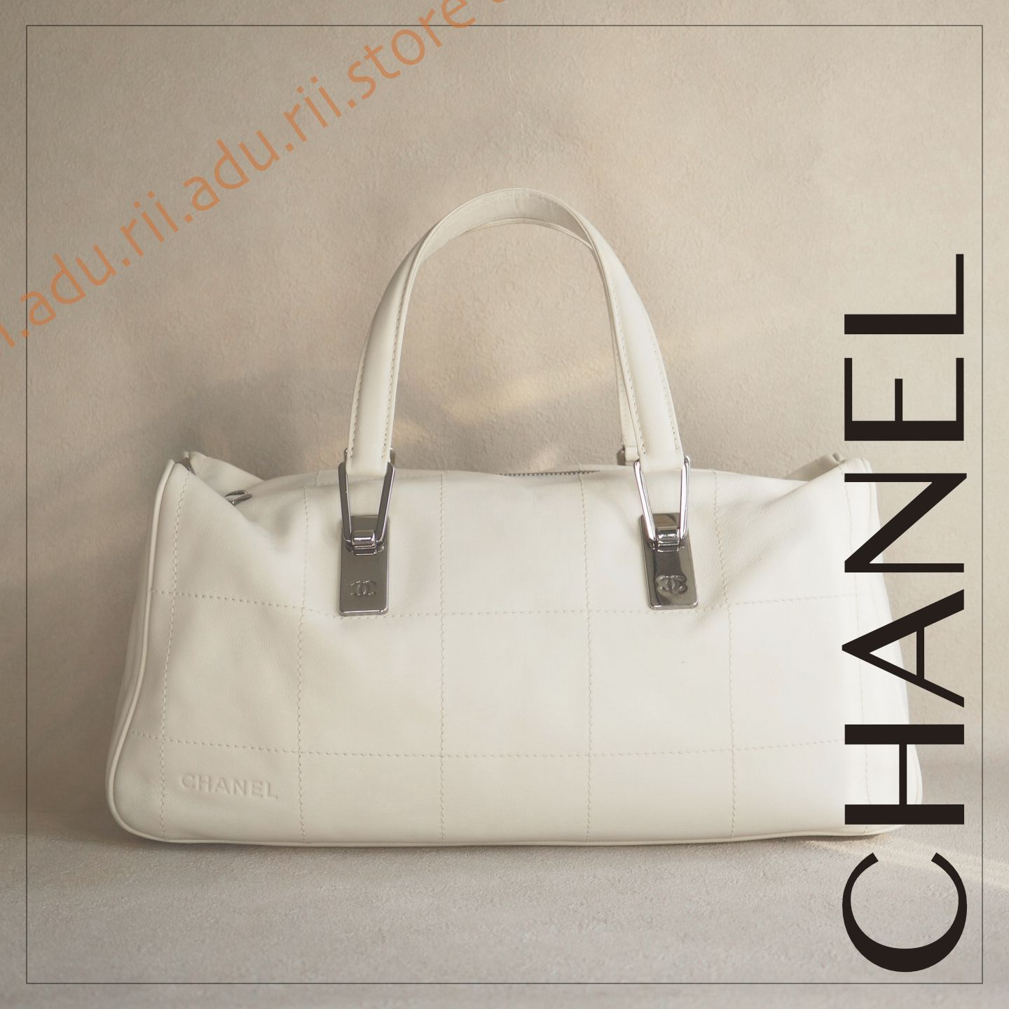 廃盤希少★ シャネル CHANEL チョコバー ボストン ハンドバッグ　白 廃盤希少☆ シャネル CHANEL チョコバー ボストン ハンドバッグ