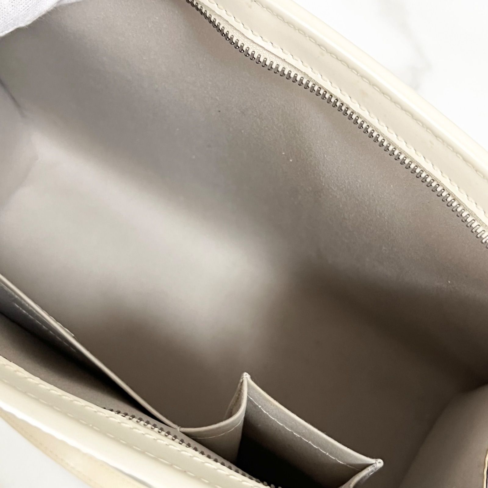 ルイヴィトン LOUIS VUITTON Louis Vuitton LV ハンドバッグ エピ 