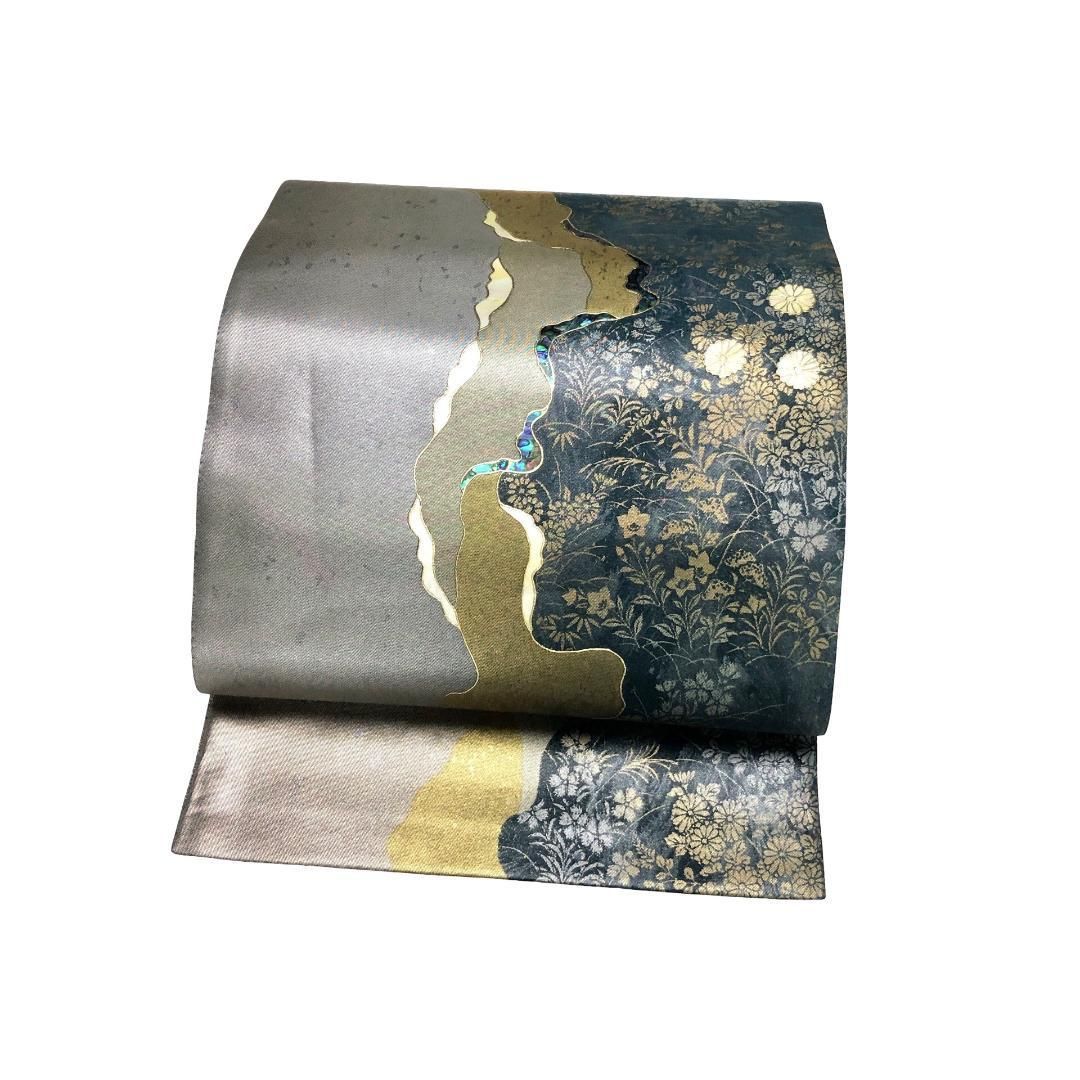 袋帯 螺鈿作家 藤本隆士 縦柄花模様 金彩 薄鼠色 O-5124 - メルカリ 