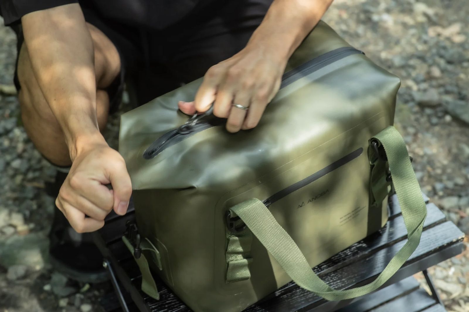 アノバ ANOBA ブリザードソフトクーラー 25L オリーブ