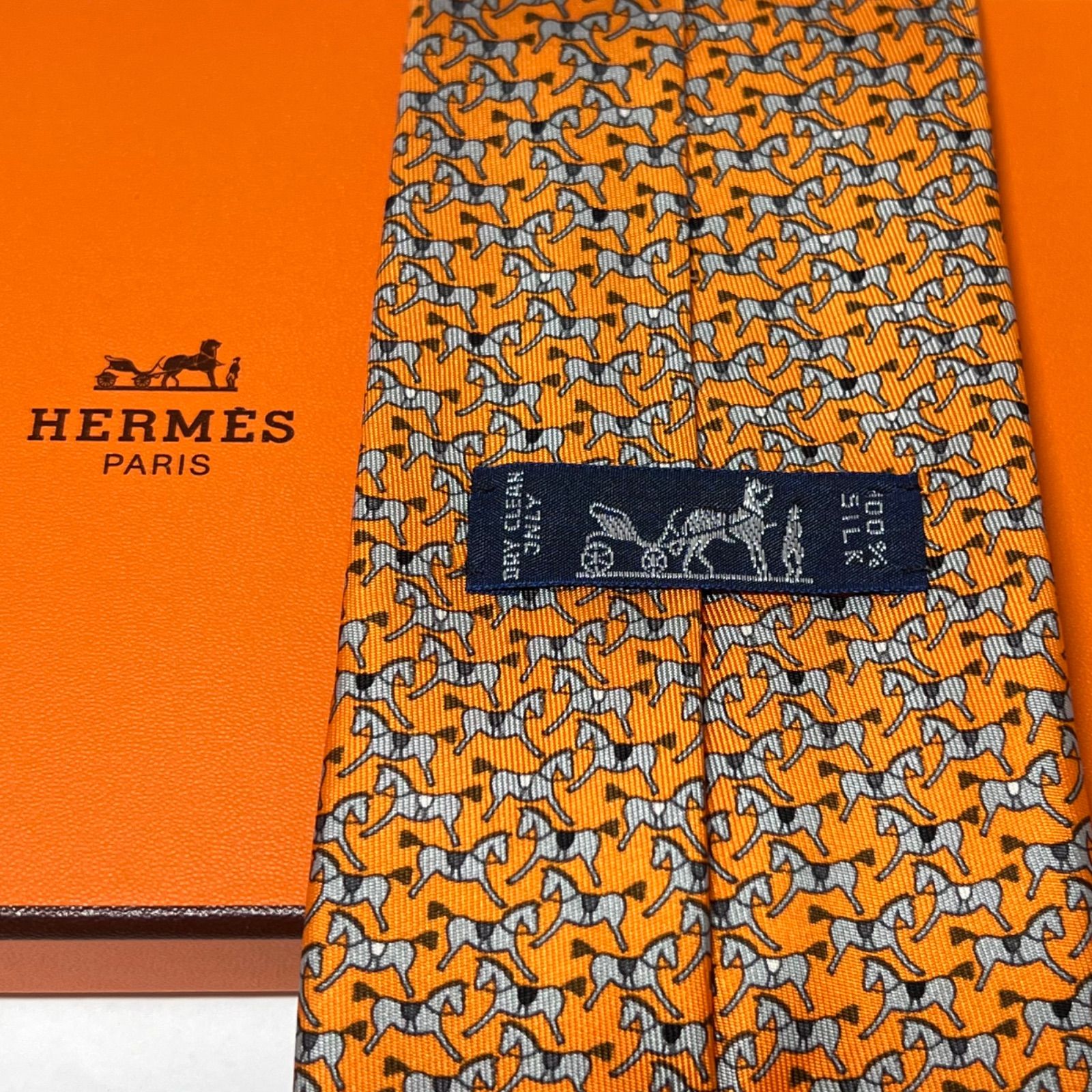 HERMES エルメスオレンジ ストライプ ネクタイ高級ネクタイ新品未使用 T546 【未使用品】HERMES エルメス ネクタイ オレンジ シルク100