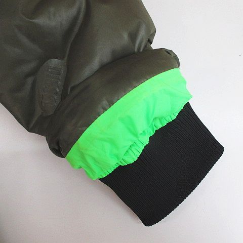 人気ブランドの新作も！ ディーゼル DIESEL RN74299 ダウン ジャケット 緑系 オリーブグリーン ジップアップ ロゴ エンボス 裏地 キッズ 子供服