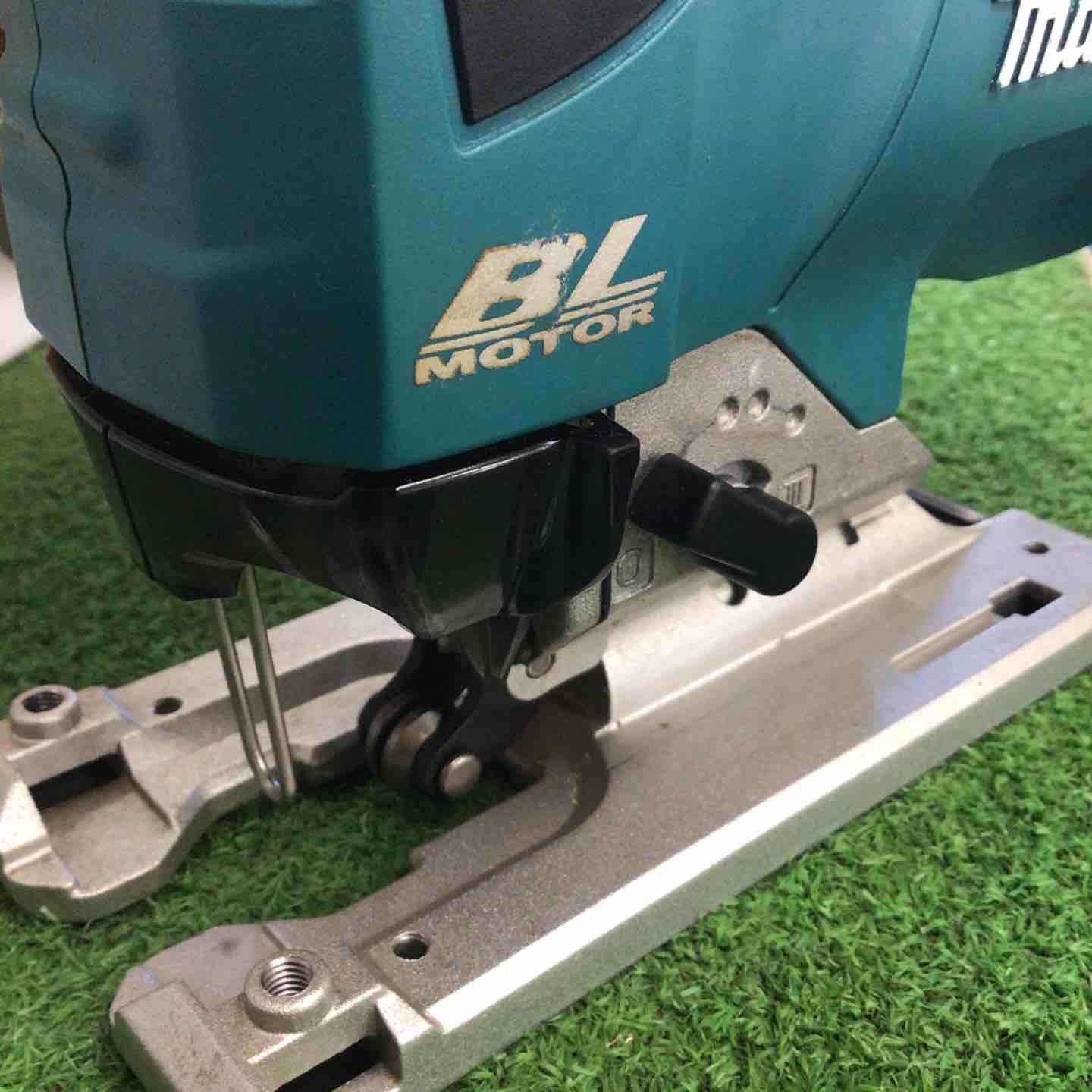 ☆マキタ(makita) コードレスジグソー JV142DZK【町田店】 【公式通販】