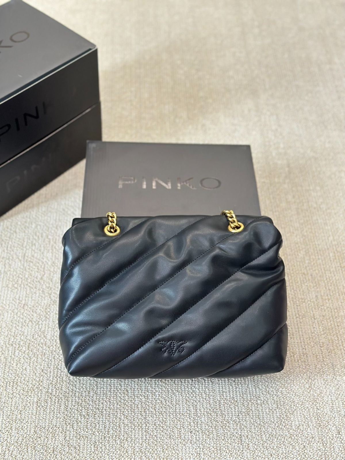 今日 PINKO クラシック ブラック＆ゴールド 送料無料 在庫 セール価格 -WT0輸入 STEELWINDOWSANDDOORS_COM