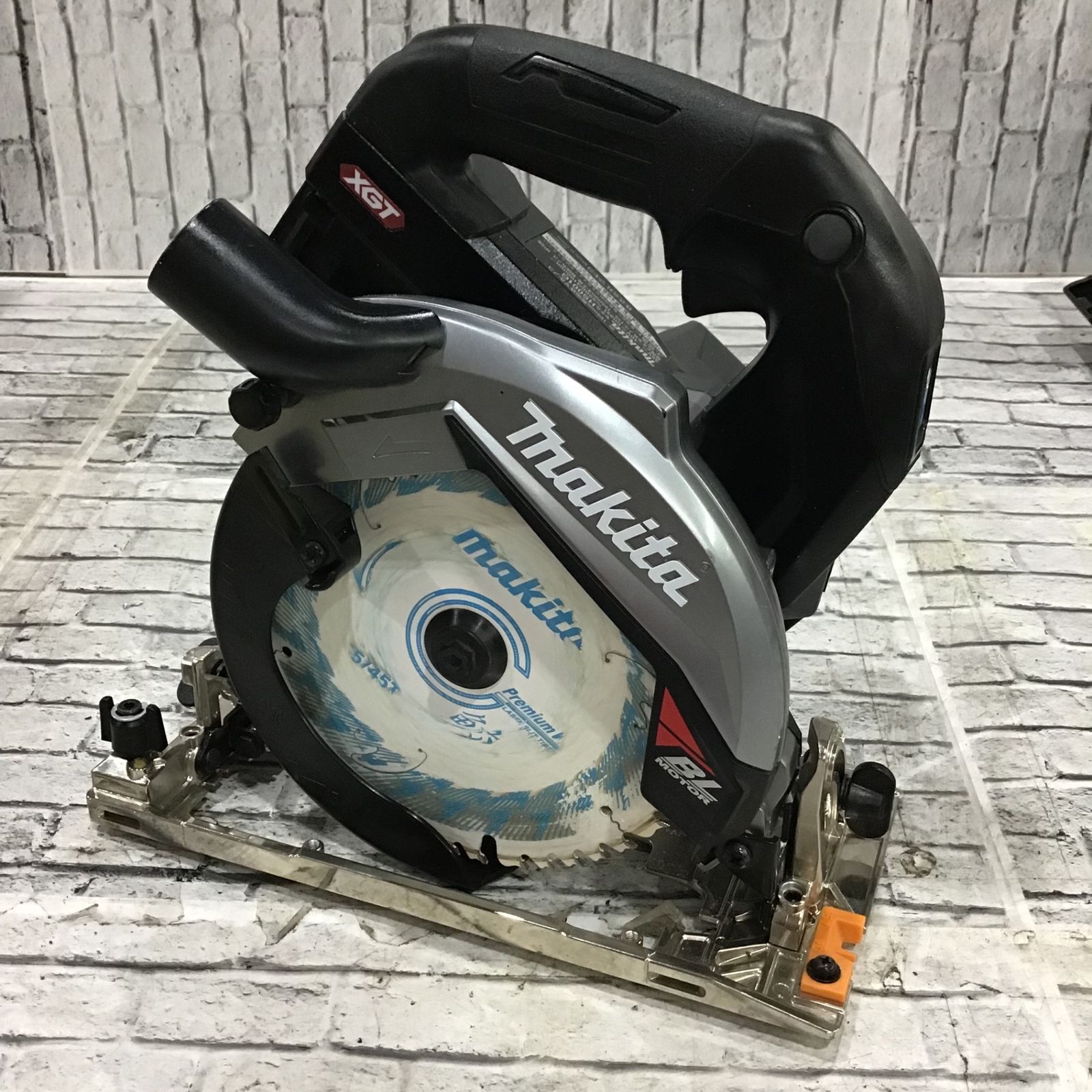 マキタ(makita) コードレス丸のこ HS001GZB【川口店】