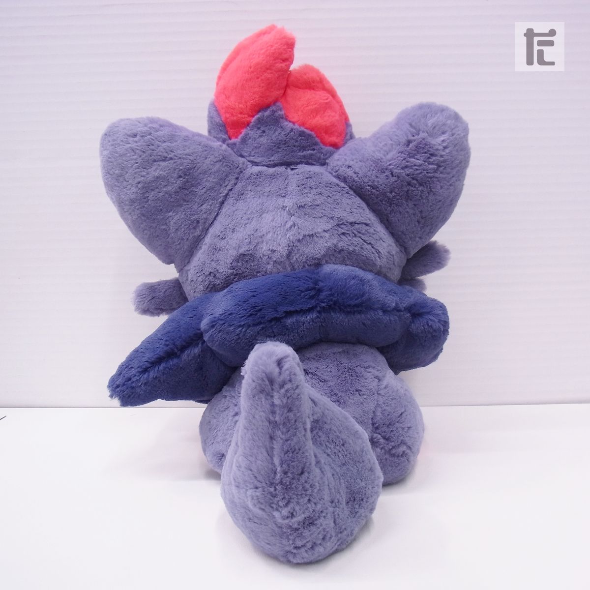 ポケモンセンター ふわふわ抱きぬいぐるみ ゾロア ぬいぐるみ