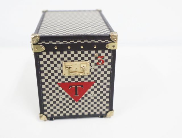 LOUIS VUITTONマルシャポー ダミエトランクオブジェ小物入れ非売品 2510050141.jpg