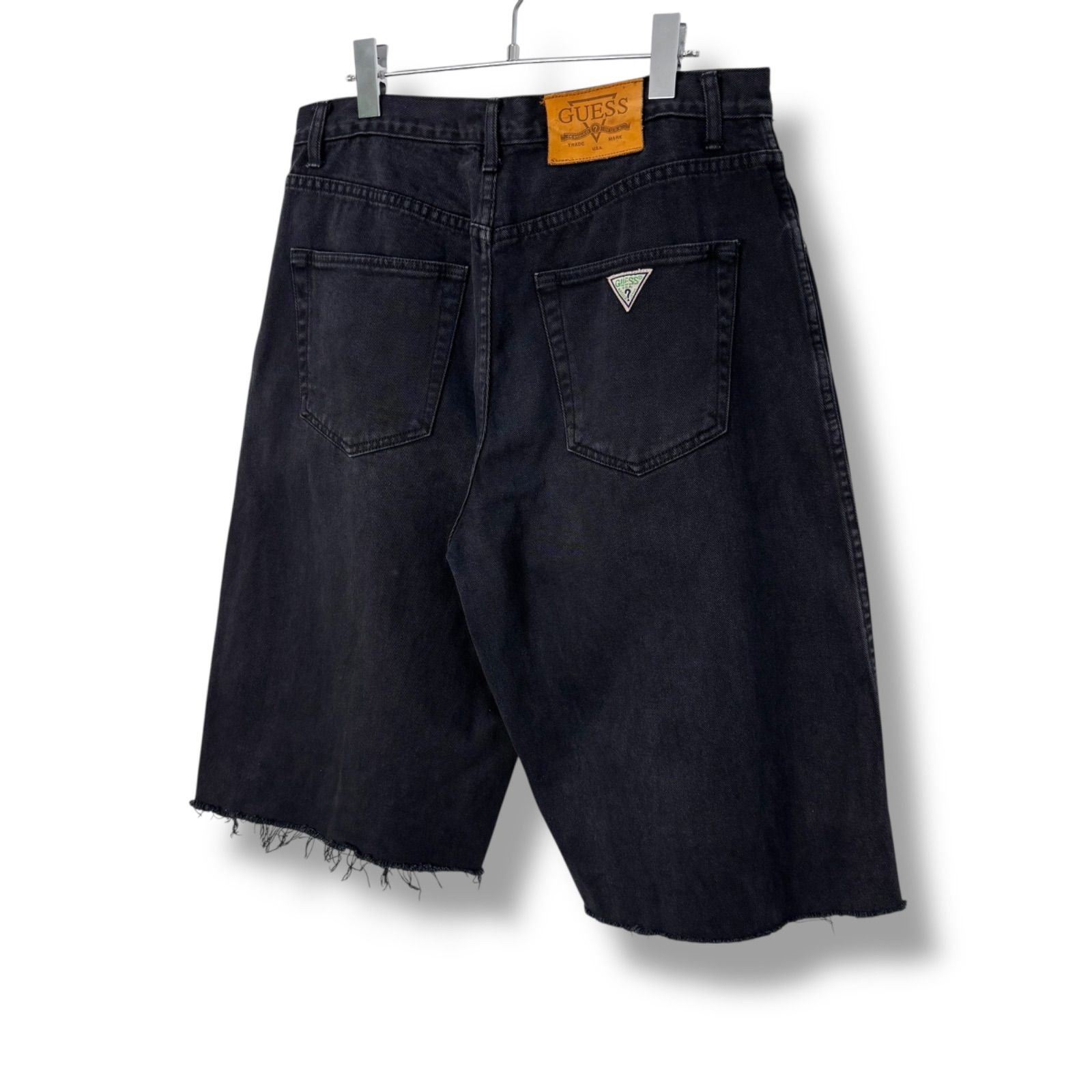 パンツ 90s GUESS USA black denim half pants W33 90s GUESS JEANS Baggy Black Denim Shorts 【W33】 90年代 ゲス