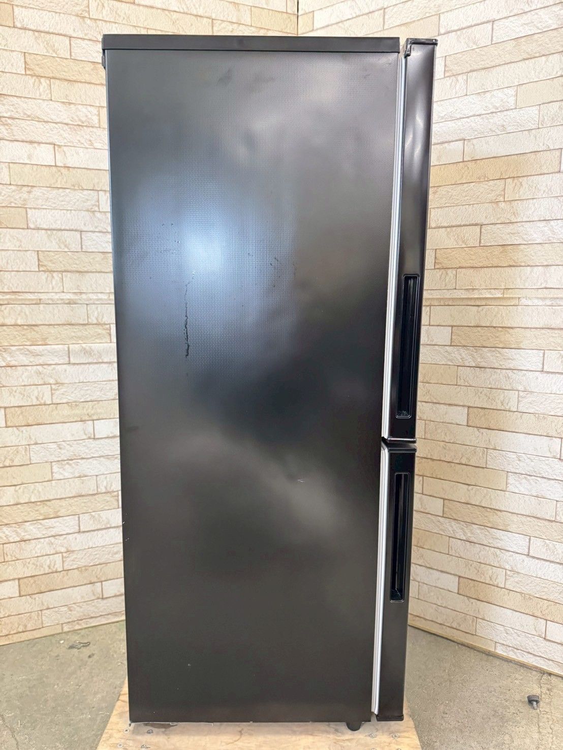 大阪送料無料☆3か月保障付き☆冷蔵庫☆シャープ☆2ドア☆2023年☆SJ