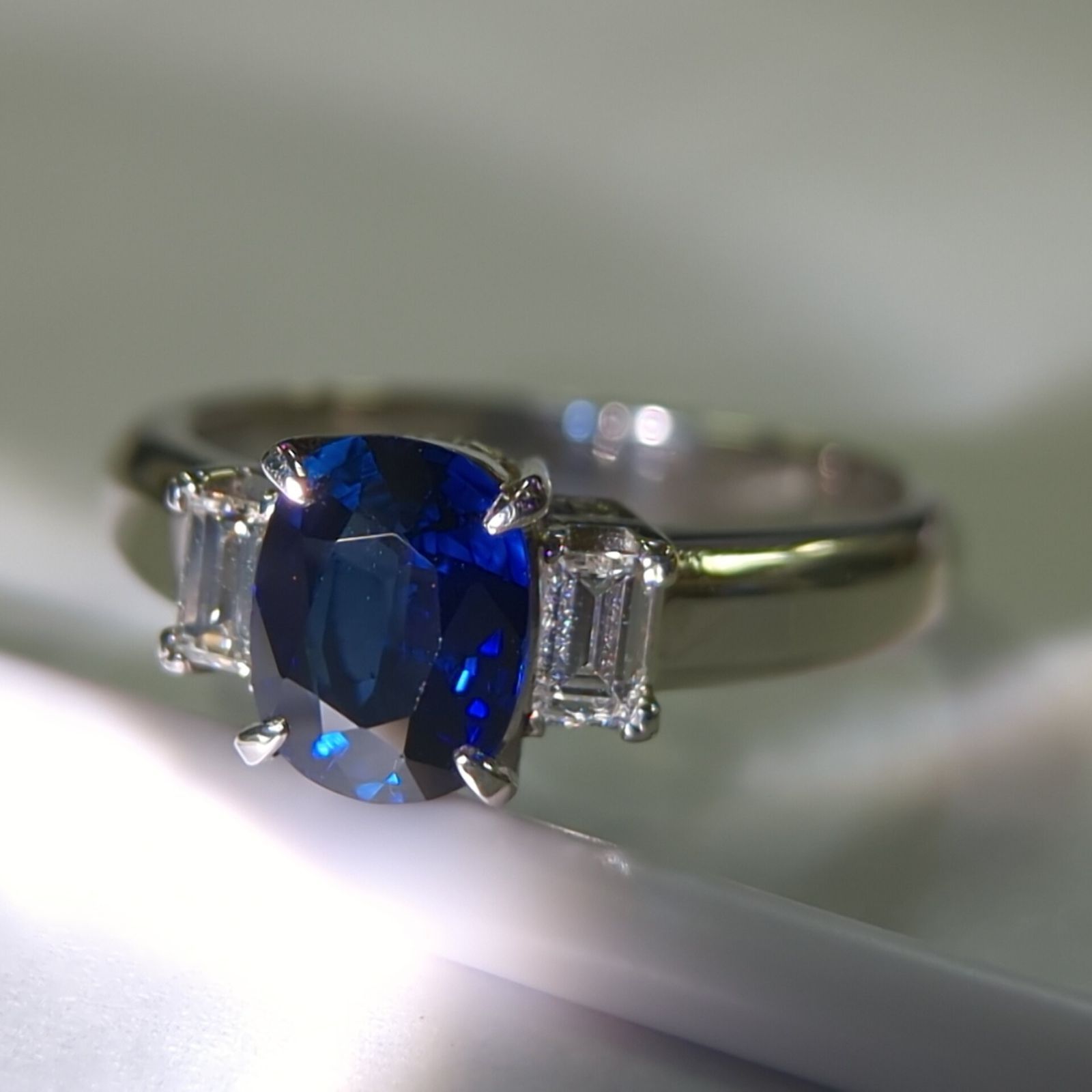 GIA鑑別付き】PT900 プラチナ サファイア 1.56ct ダイヤモンド GIA鑑別付き】PT900 プラチナ サファイア 1.56ct ダイヤモンド