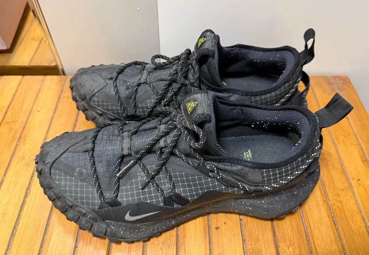NIKE ナイキ acg マウンテン フライ 280