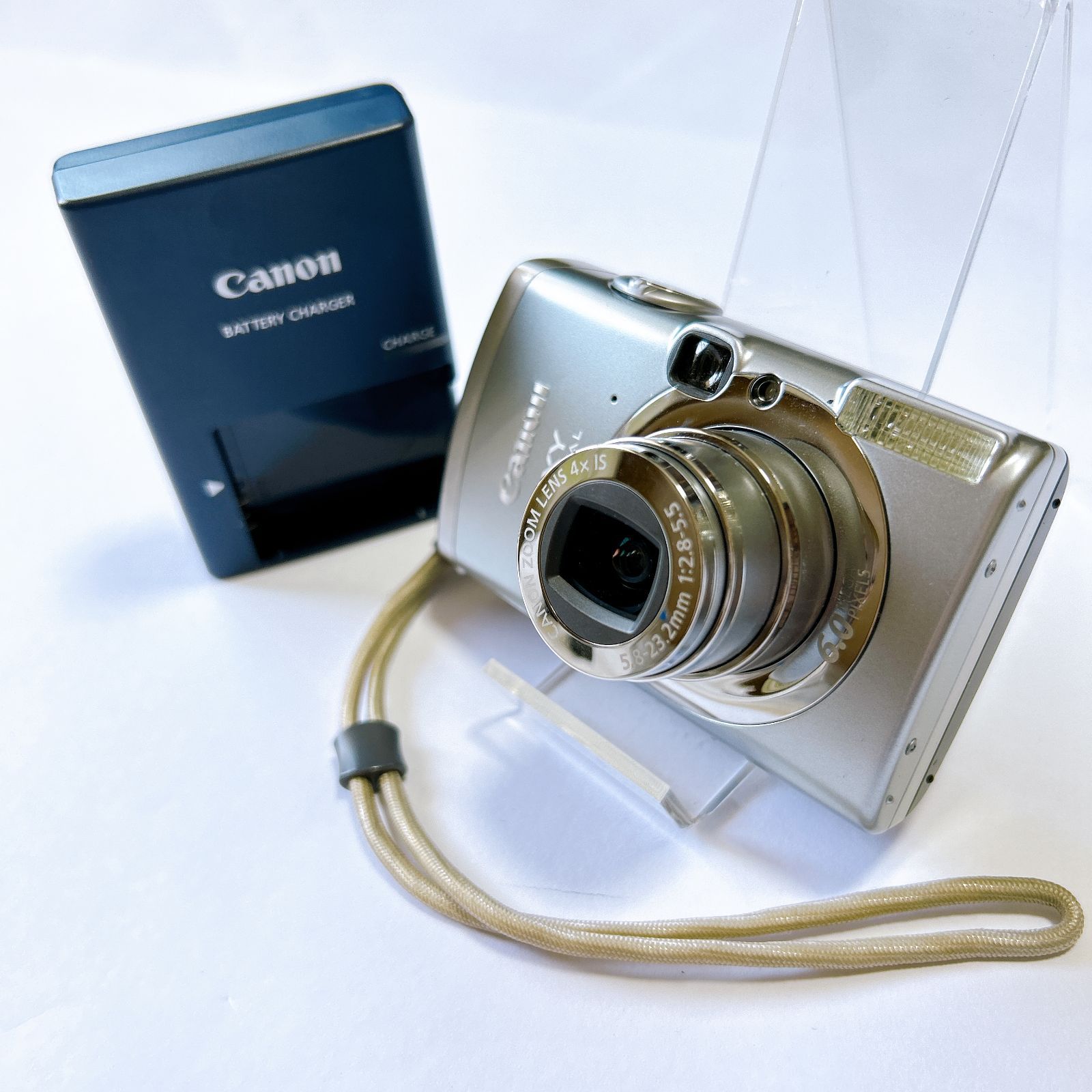 カメラ キャノン IXY デジタル 800 IS シルバー デジタルカメラ 通電