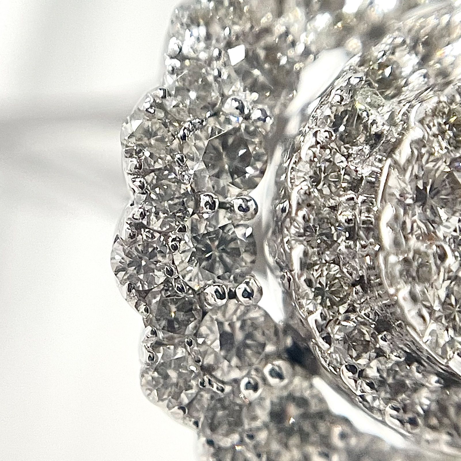 ダイヤ リング K18WG パヴェ ダイヤモンド 指輪 メレ 18金 - メルカリ