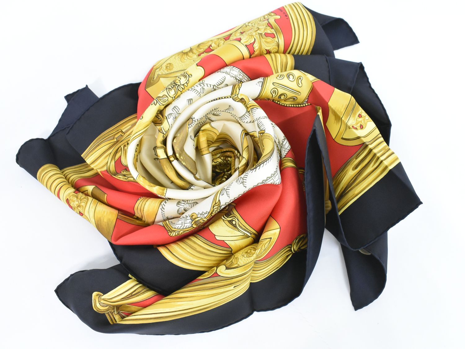 HERMÈS シルクスカーフ 送料無料 本物 エルメス シルク スカーフ 本物 エルメス HERMES