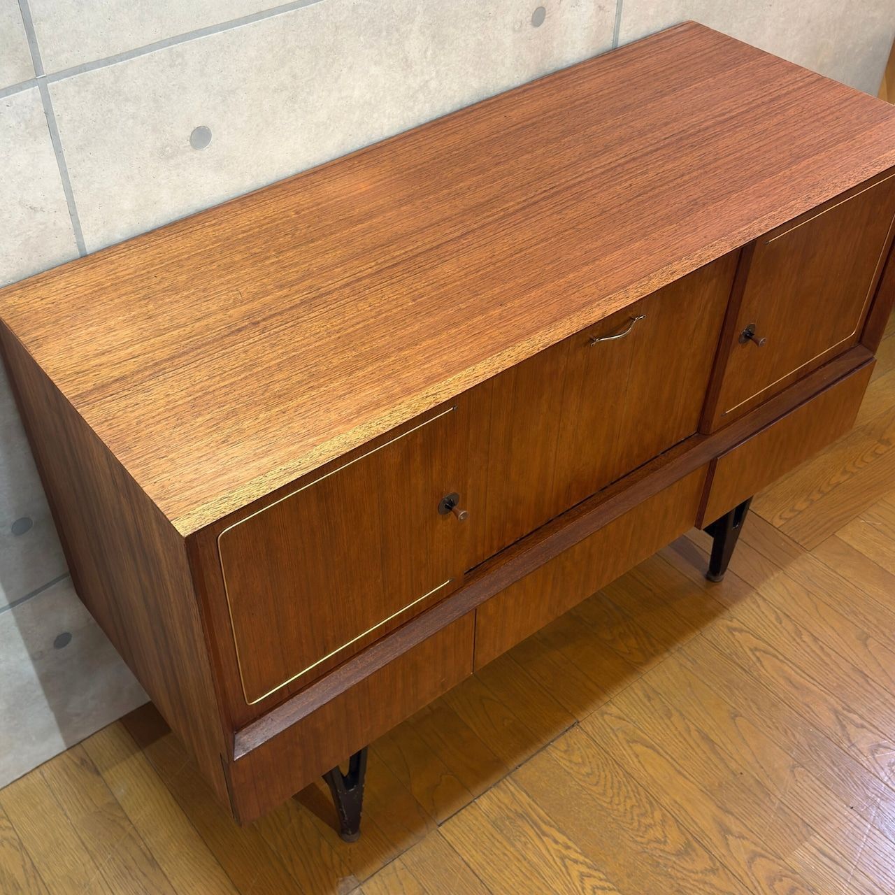 ビューティリティ サイドボード