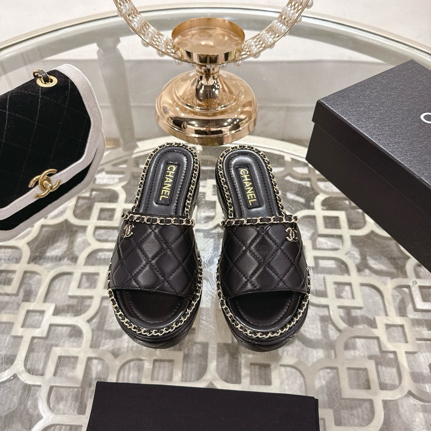 CHANEL シャネル 25SS 菱格チェーン スリッパ03