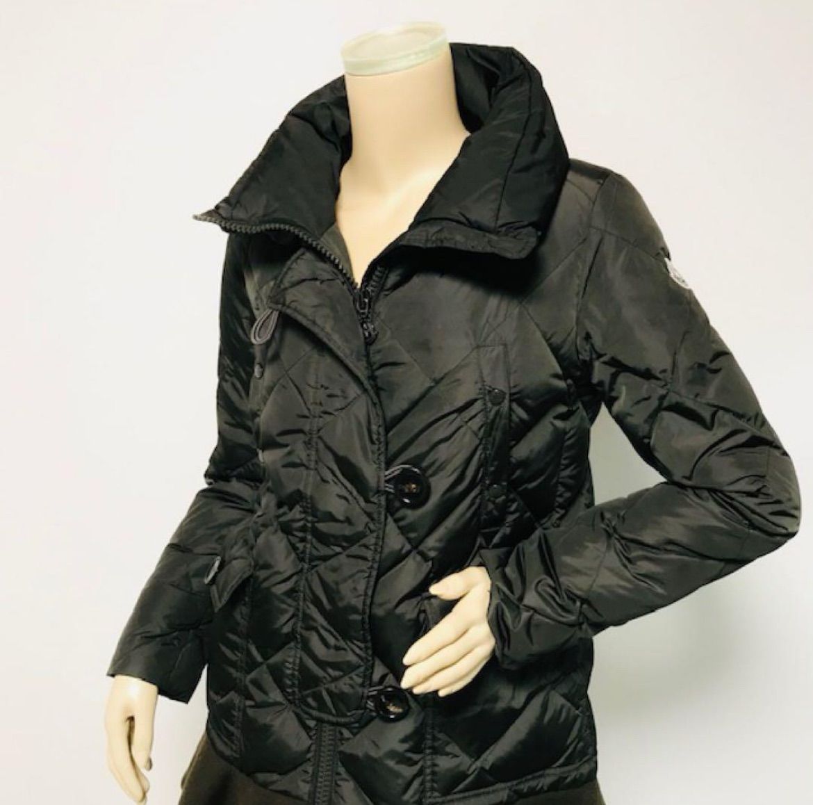 MONCLER☆モンクレール・VAULOGE レディース ブランドアイコンワッペン 