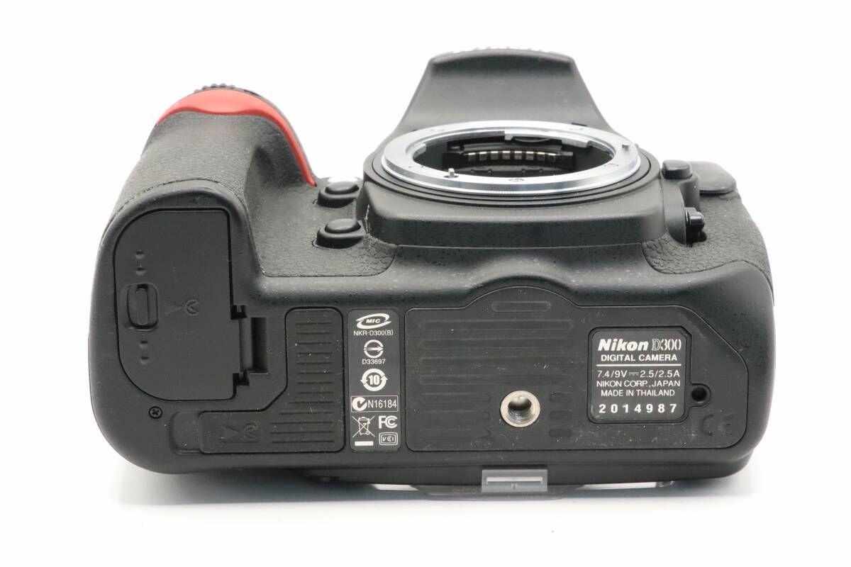 コレクション ☆訳あり美品☆ニコン NIKON D300 ボディ 元箱・説明書
