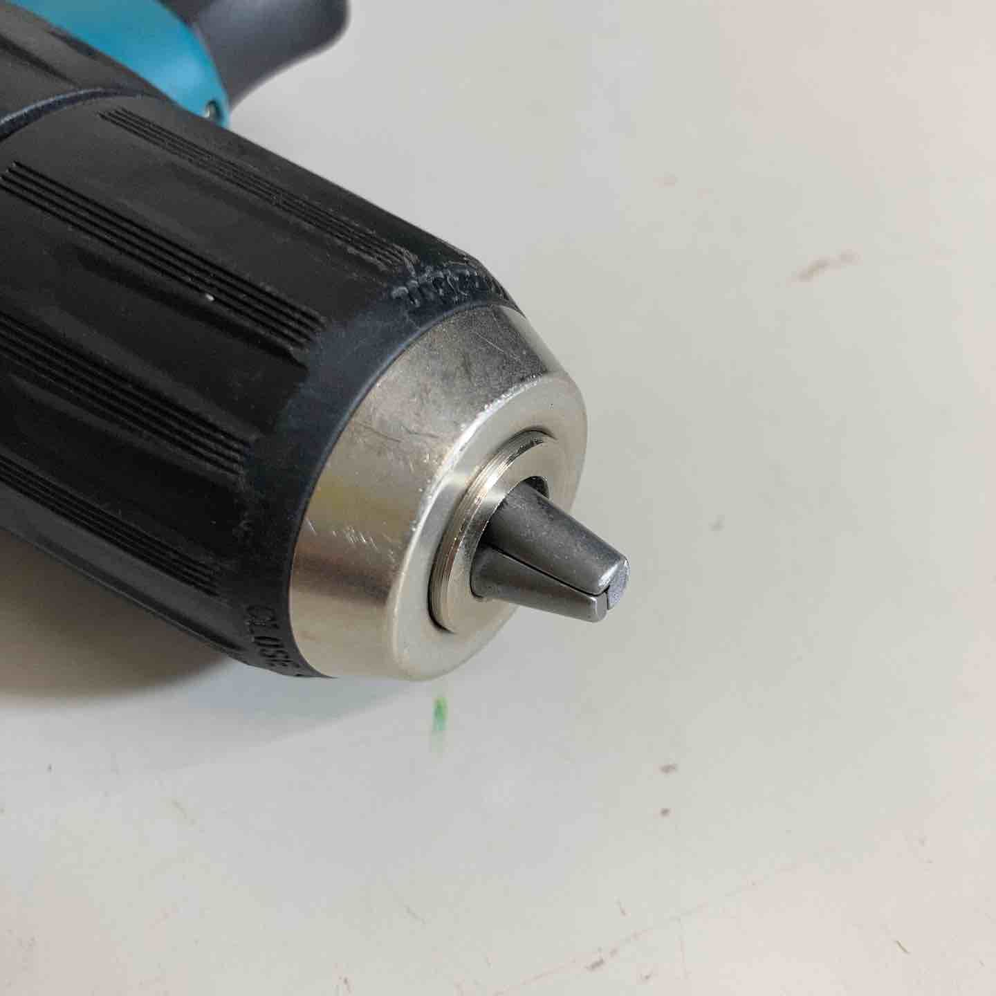 コードレスドリルドライバー