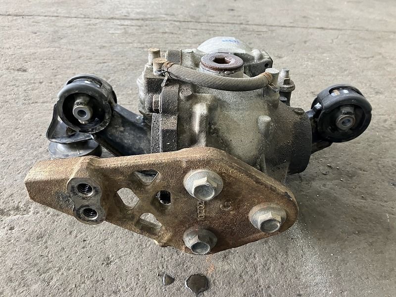 カローラフィールダー NZE144G リアリジットデフ デフギア リアデフ X HIDリミテッド 4WD 41110-73011 4T3