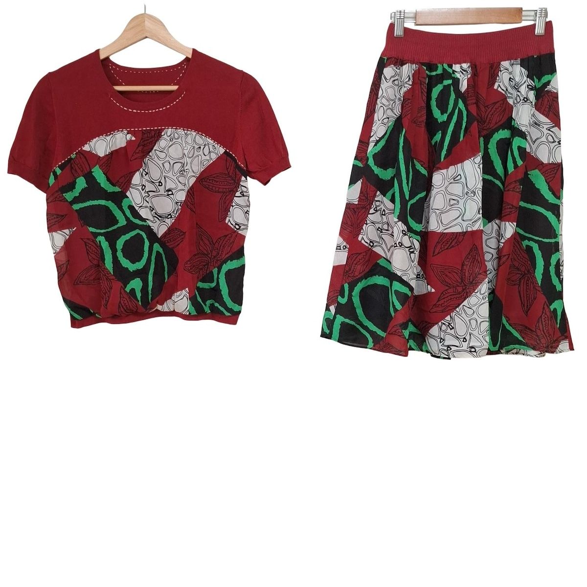 HIROKO BIS ヒロコビス スカートセットアップ レディース - レッド×白×マルチ ニット