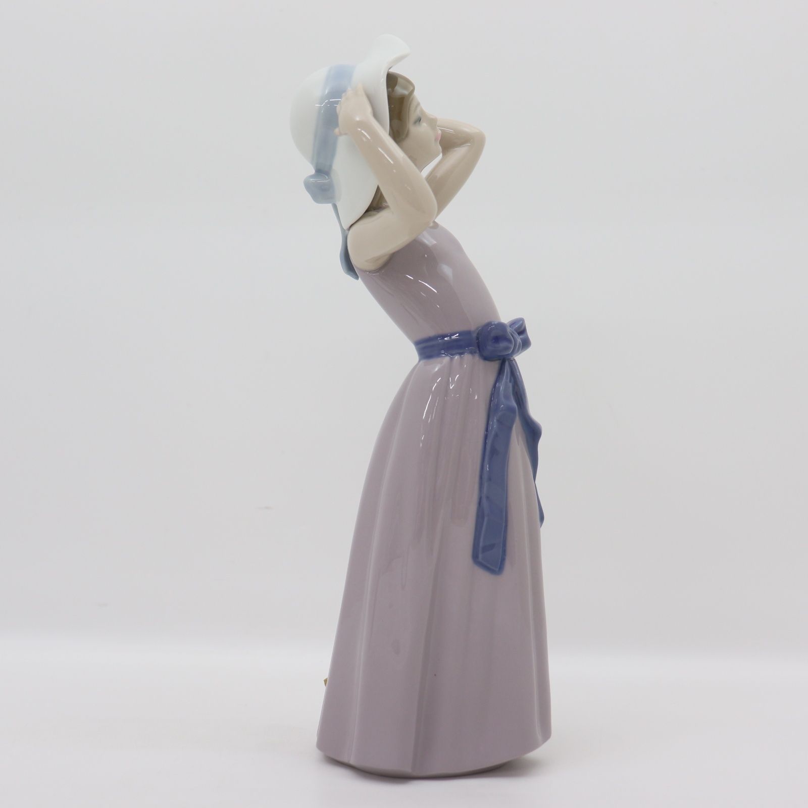 IT6JI8MPJXUO LLADRO リヤドロ 若草色の少女 #5011 女の子 女性 陶器 