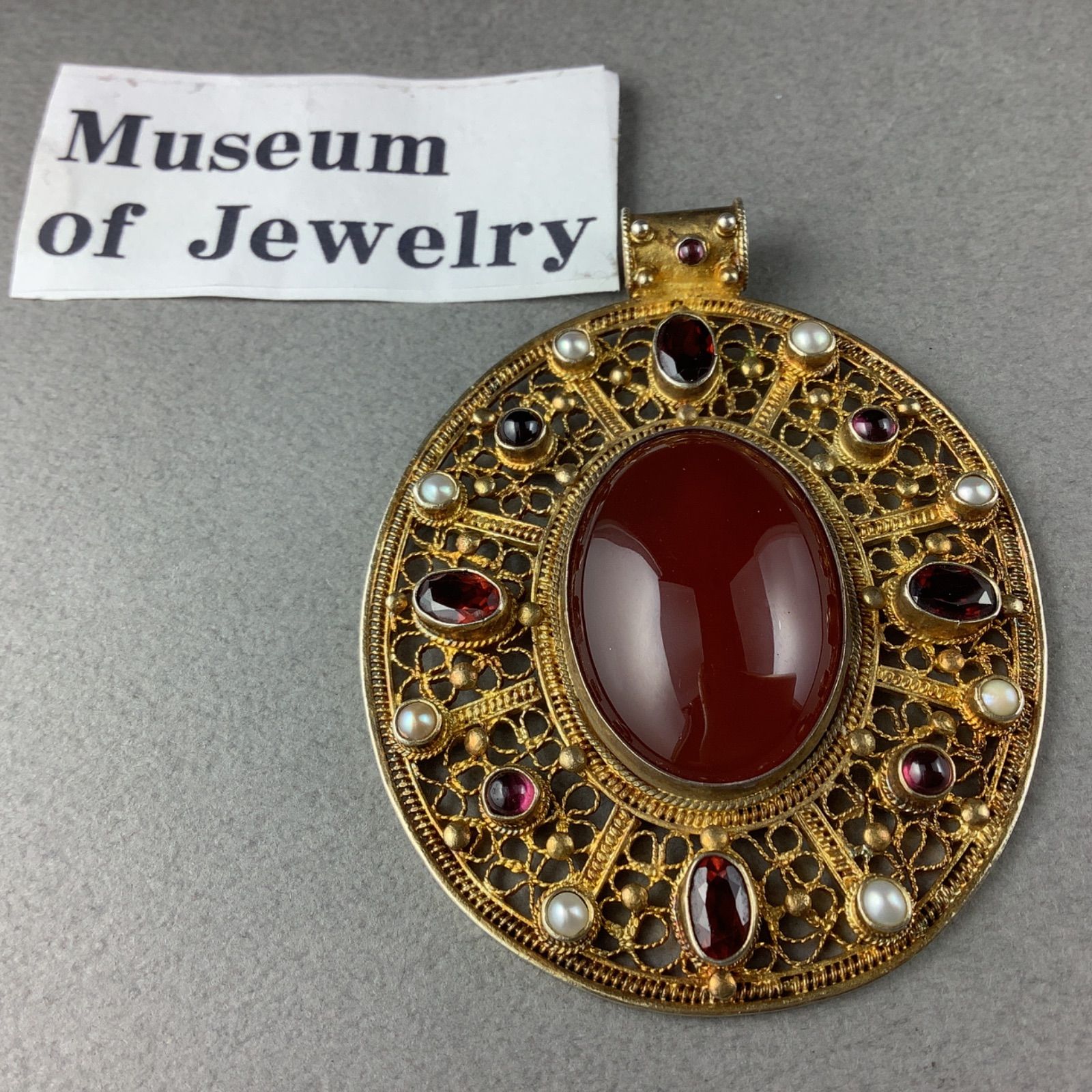 ミュージアムオブジュエリーネックレス　ヘッド　vwa MUSEUM OF JEWELRY ミュージアムオブジュエリー ネックレス