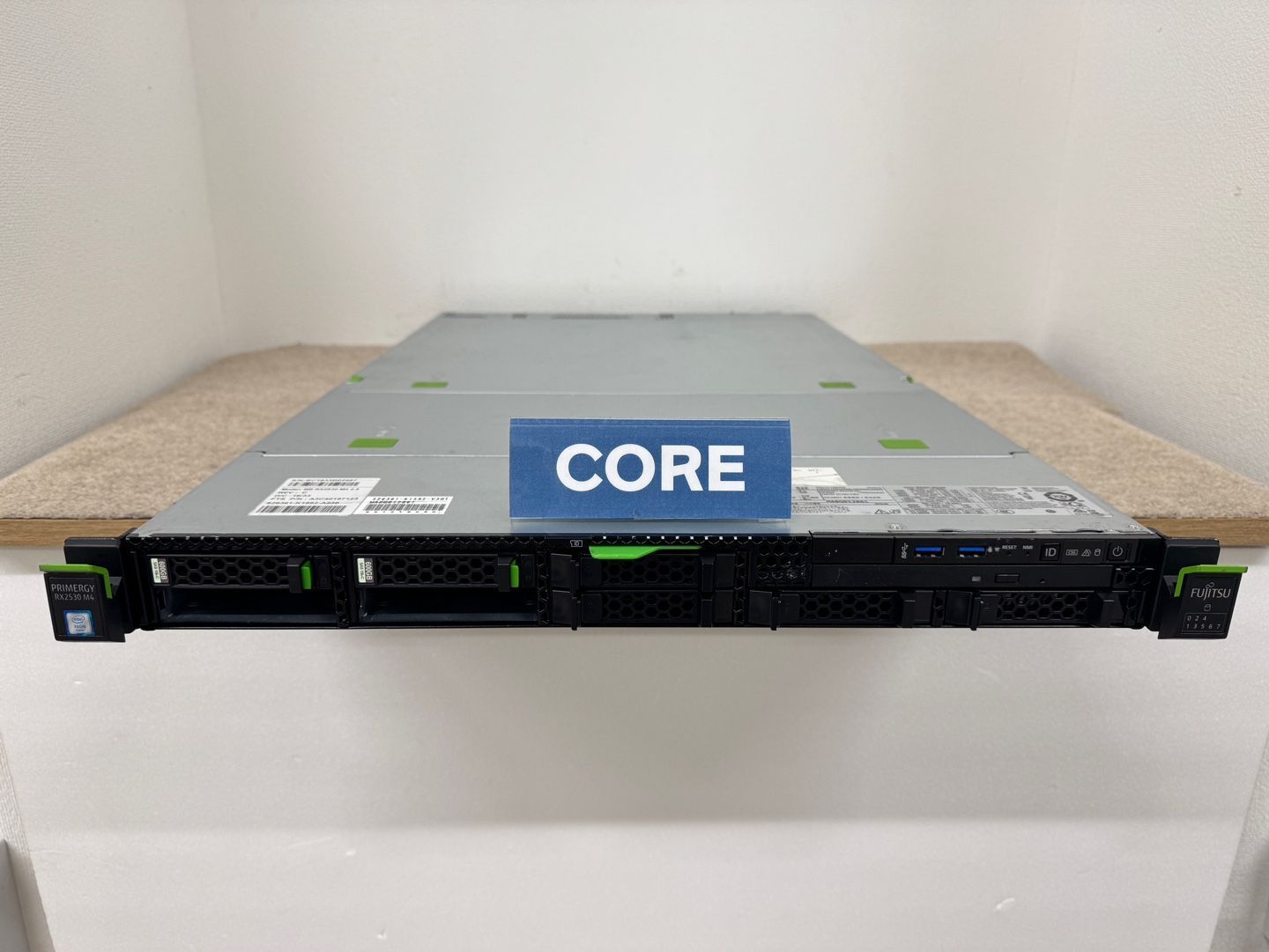 Fujitsu Primergy RX2530 M4 SFF 4Bay 2x Silver 4112 4Core 2.60GHz 64GB 2x 600GB EP400i SV144