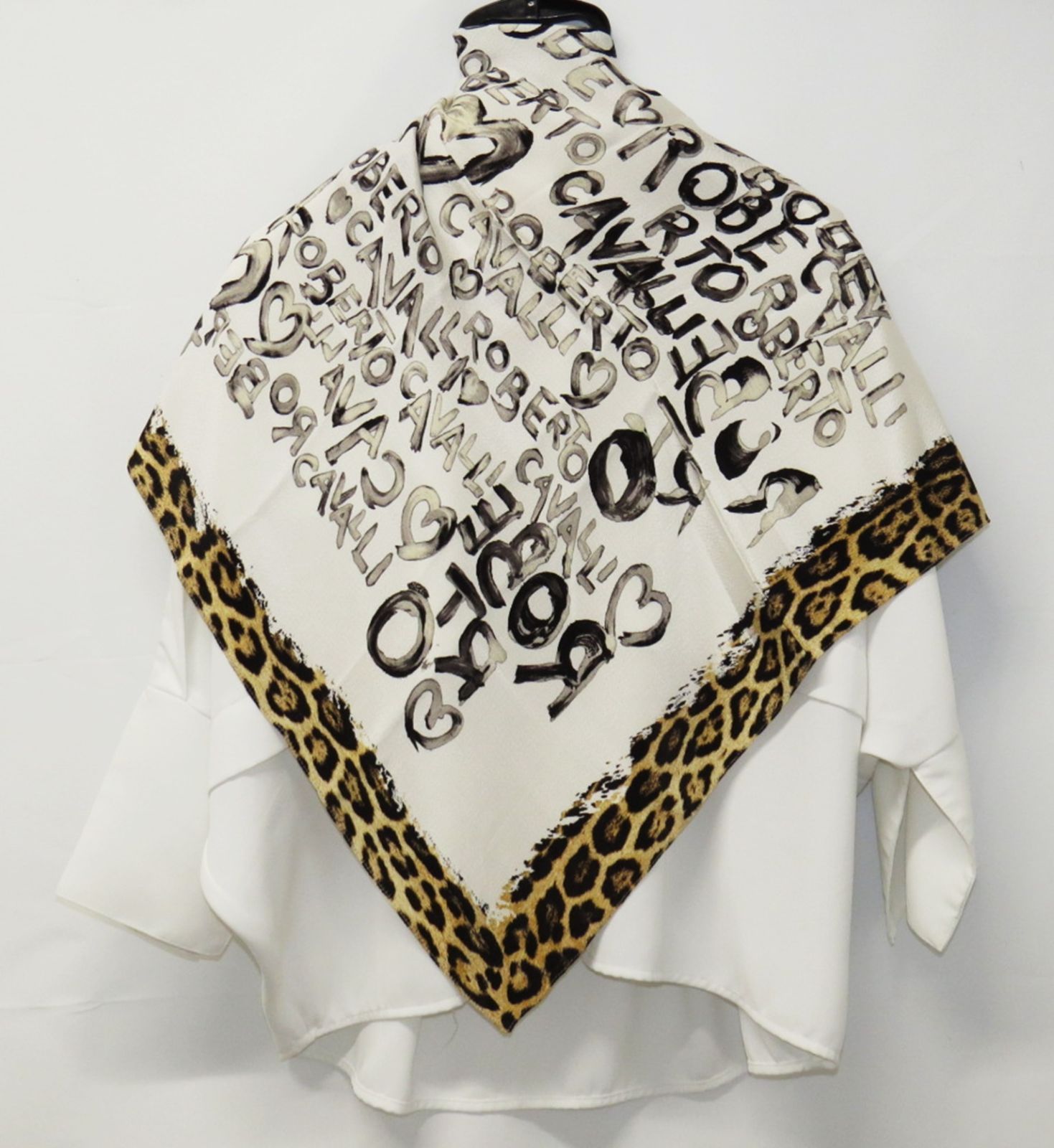 クラスロベルトカヴァリ 大判ストール クラスロベルトカヴァリ